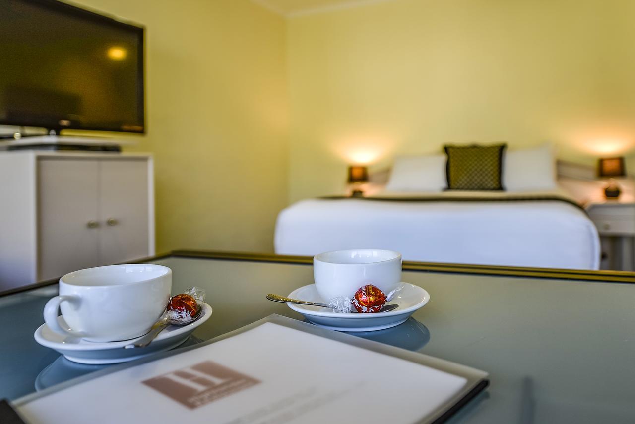 William Macintosh Motor Lodge Naracoorte Kültér fotó
